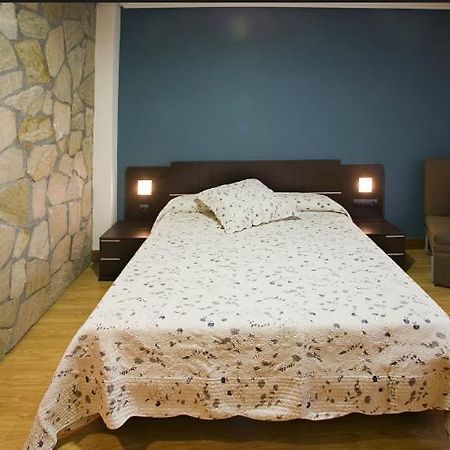 Madarian Guest House Lezama  Exterior photo