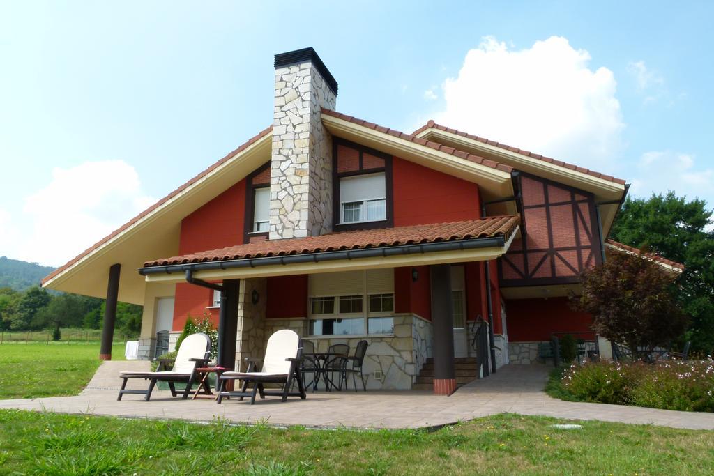 Madarian Guest House Lezama  Exterior photo
